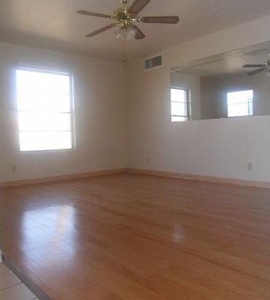 2nd image of 5420 Edmonton Ave