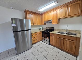 810MA, Santa Ana, CA 92701