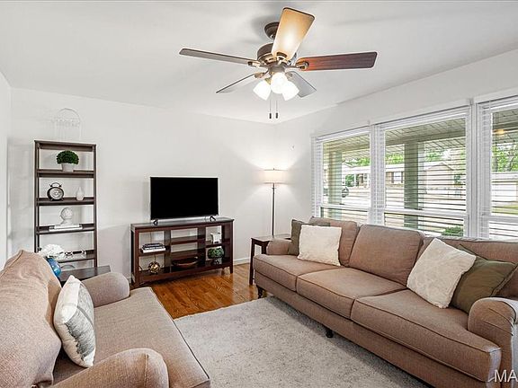 4th image of 1458 Glenmeade Dr