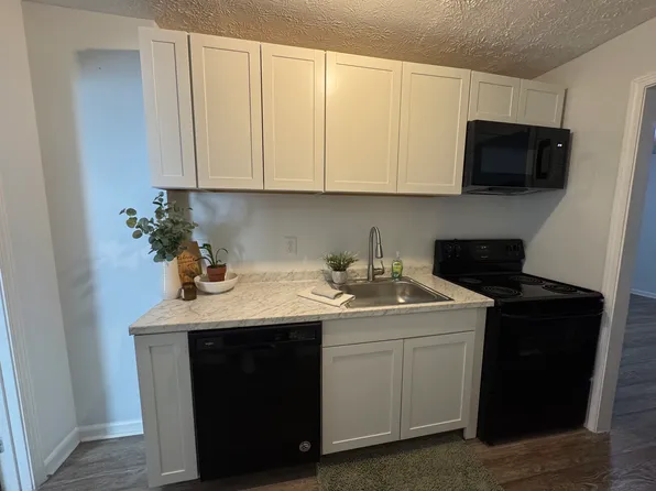 2975 Summit Ln, Monroe, GA 30655