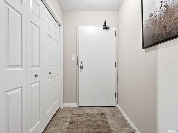 3rd image of 2275 McIntyre Street #309