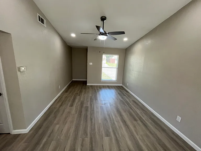 300 Ocean Dr — Photo 4