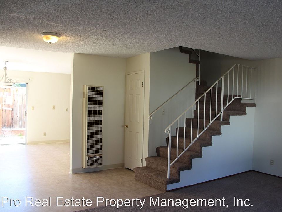 2nd image of 40484 Chapel Way