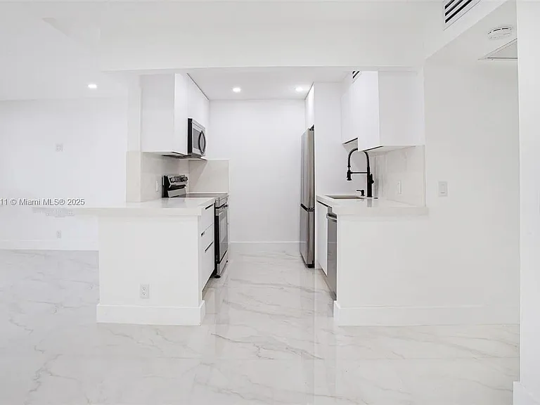 13250 SW 7th Ct #204L — Photo 15