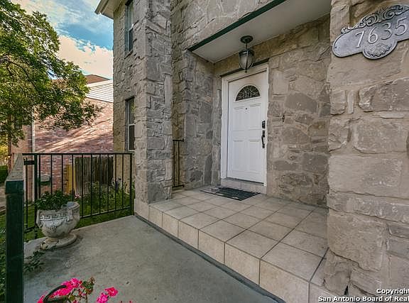3rd image of 7635 Briston Park Dr