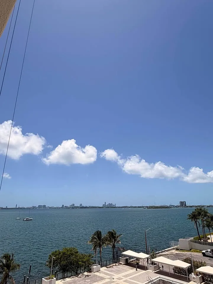 1 bed, 1.5 bath, 1128 sqft, $2,600 — Photo 4