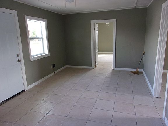 4th image of 239 Willow St