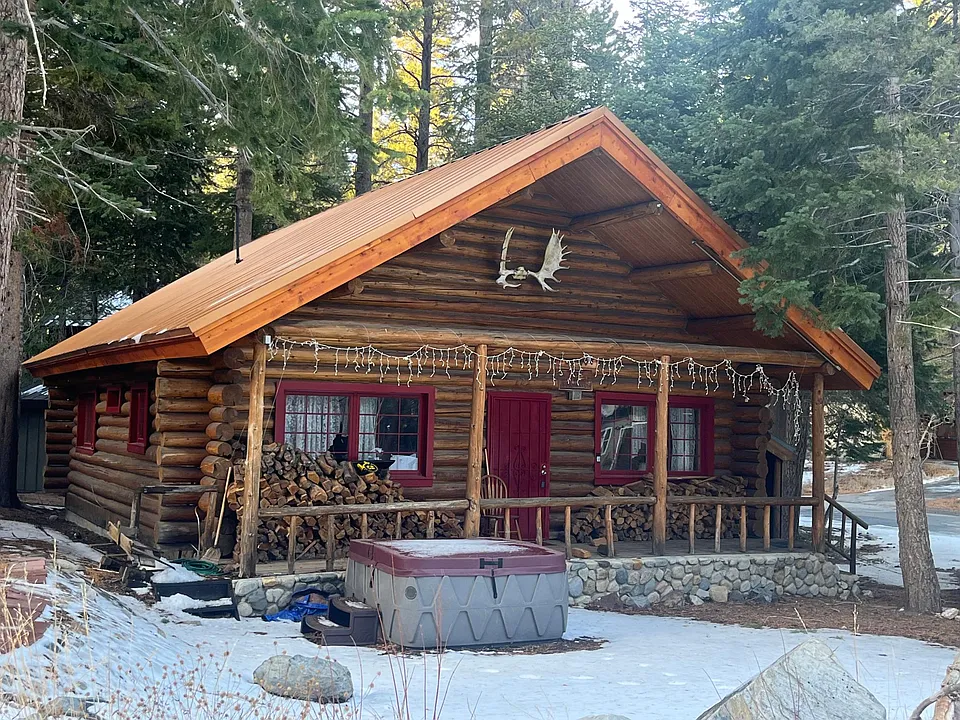 223 Tamarack Ln