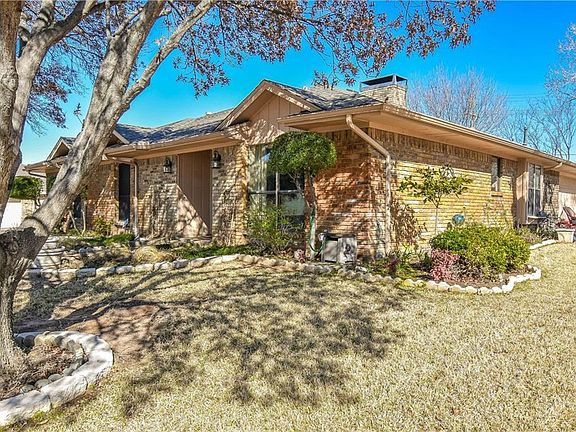 3rd image of 202 Stone Canyon Dr