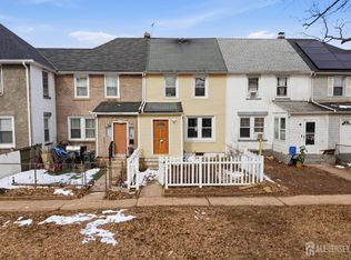 25 Langley Pl, New Brunswick, NJ 08901