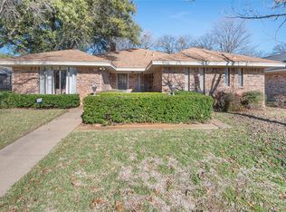 2613 Still Meadow Rd, Irving, TX 75060