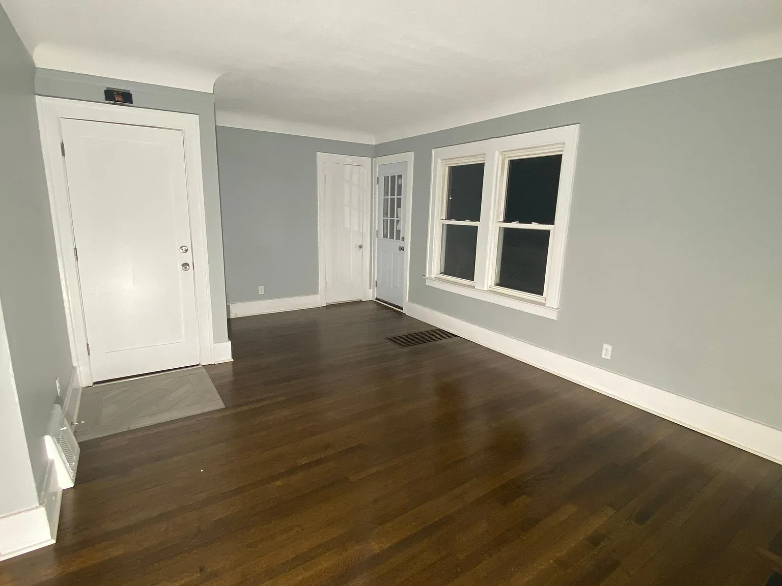 524 E Drayton St — Photo 2