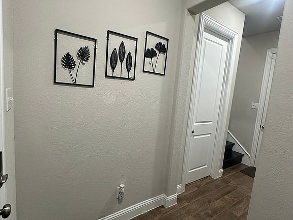 2nd image of 2452 Merriweather Ln