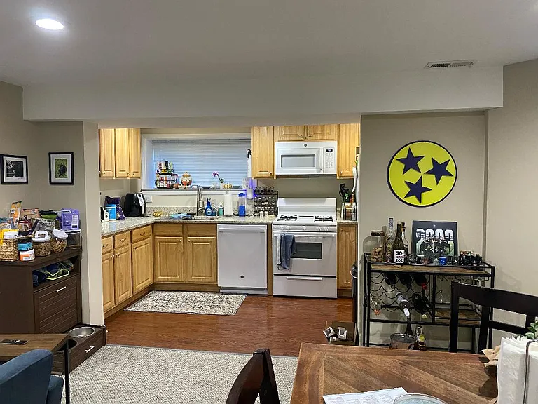 1709 W Irving Park Rd #GARDEN — Photo 1
