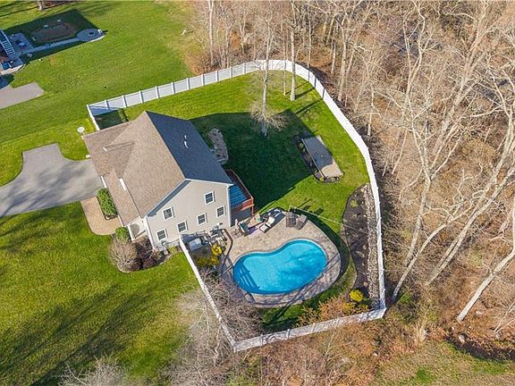 4th image of 435 Cottrell Rd