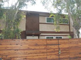 872 Lucile Ave, Los Angeles, CA
