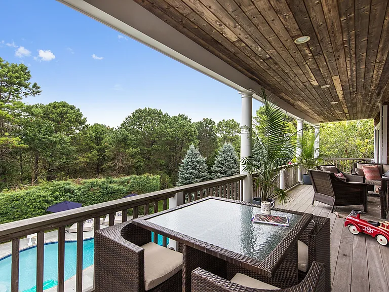 35 Blackwatch Ct — Photo 4