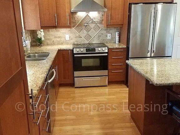 Open Concept Kitchen with Stainless Steel Appliances, Granite, additional seating, great for entertaining.