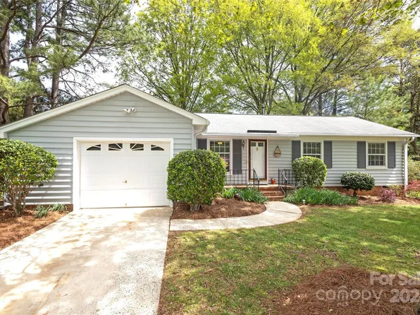 6239 Wheeler Dr, Charlotte, NC 28211