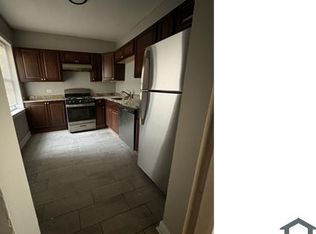 2916 W 64th St APT 2, Chicago, IL 60629