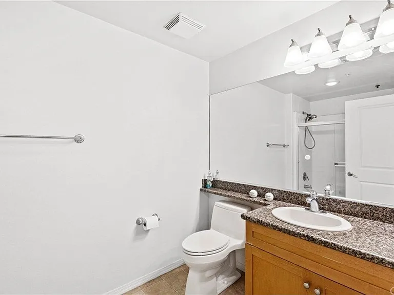 100 S Alameda St #232 — Photo 6