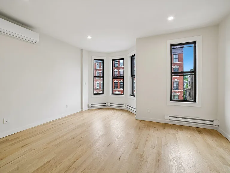 62.5 Oak St #2 — Photo 11