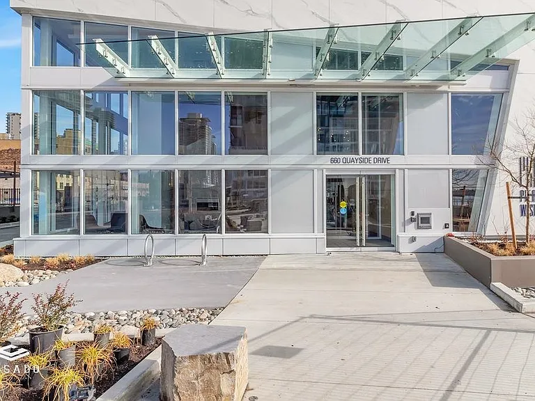 660 Quayside Dr #2905 — Photo 4