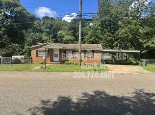 991 Martin Luther King Jr Ave, Ozark, AL 36360
