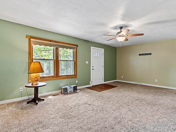 5th image of 1133 E 318th Road