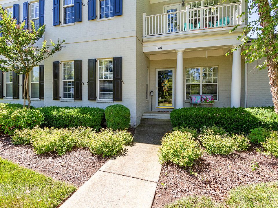 1st image of 1516 Charleston Blvd