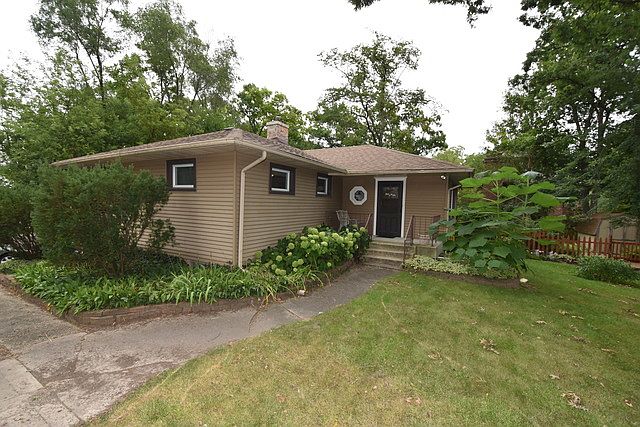 1st image of 7N075 Woodlawn Ave