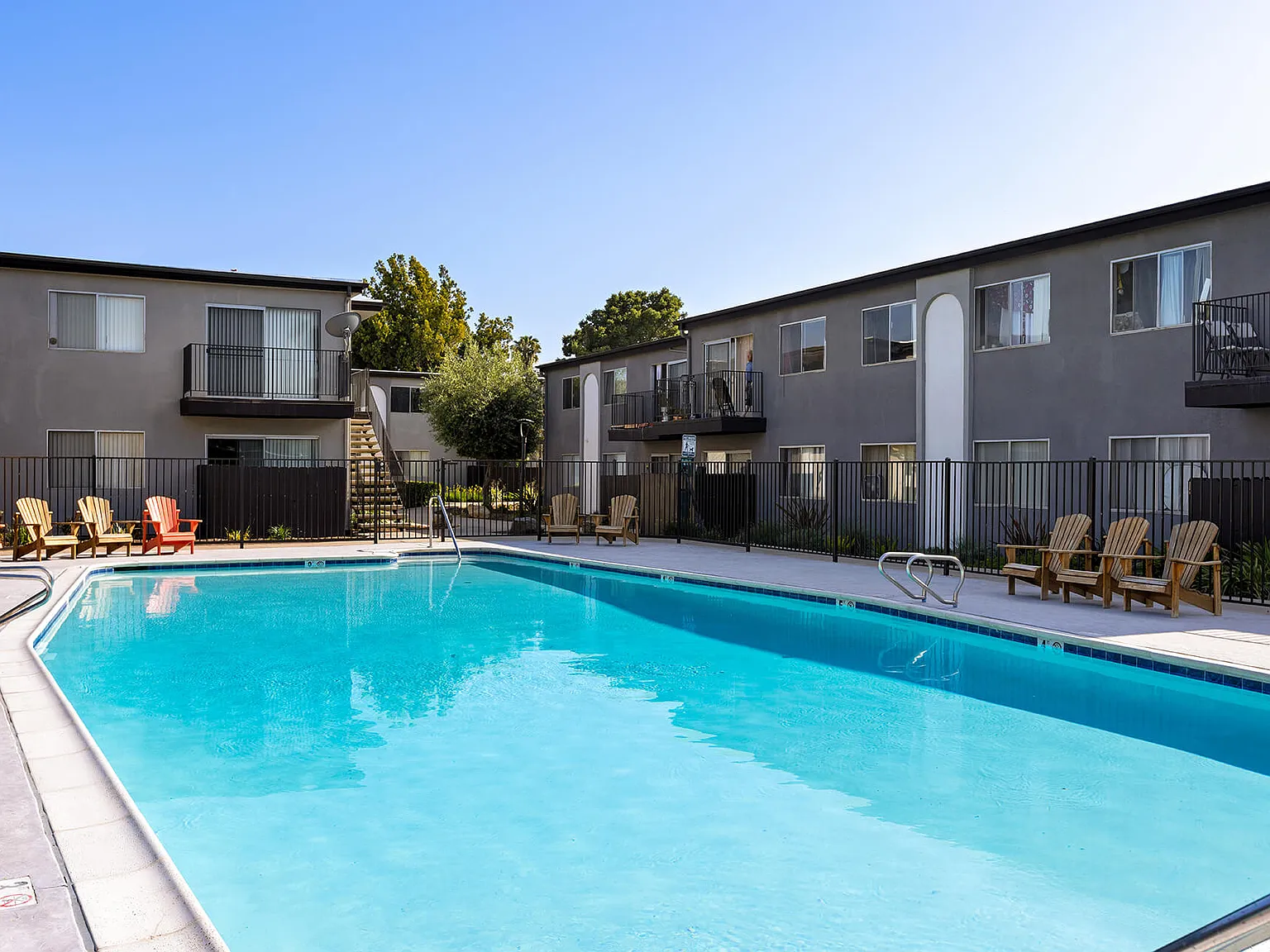 Terre at 989 Peach — Photo 1