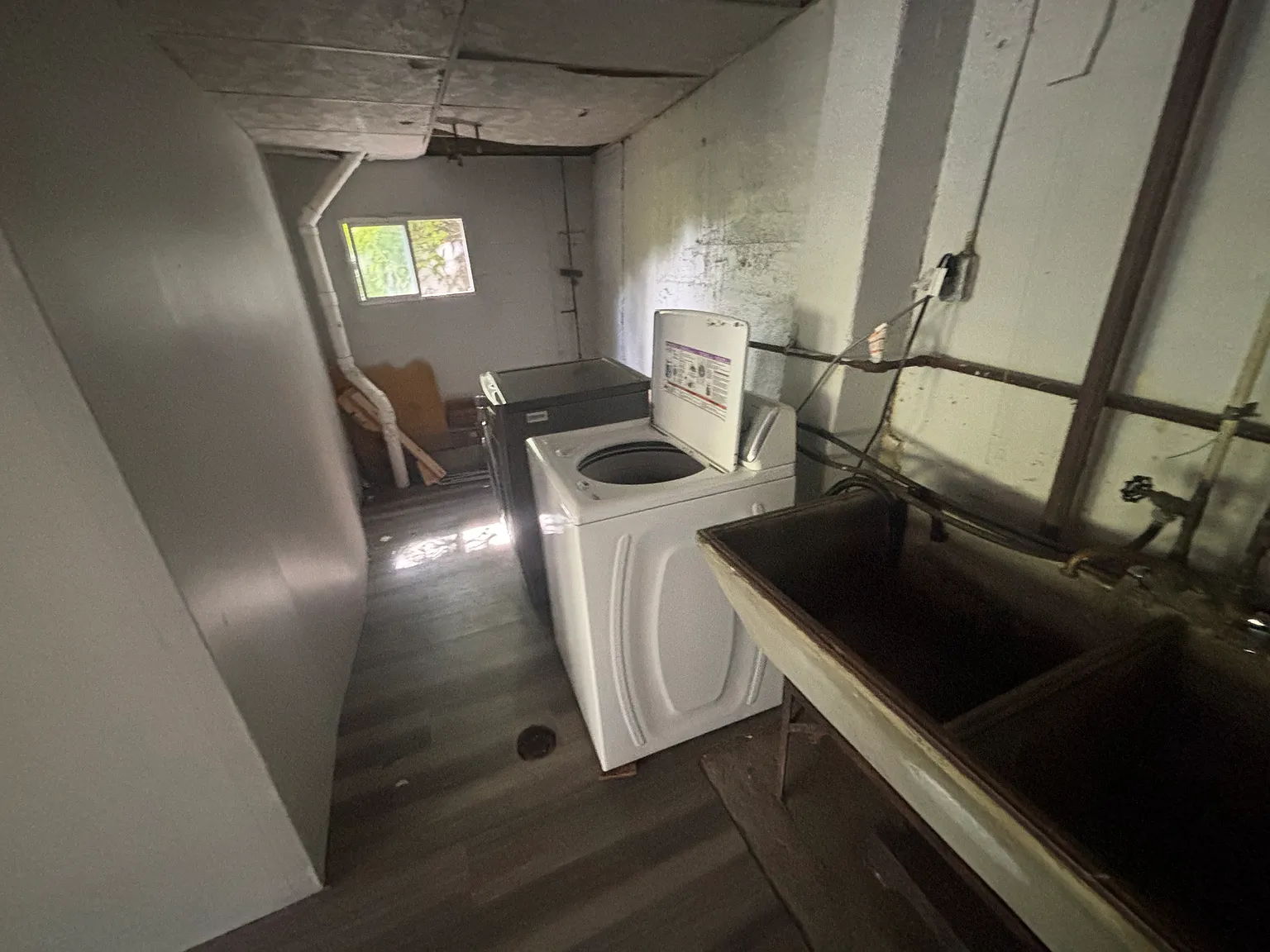 4 bed, 1122 sqft, $1,650 — Photo 1