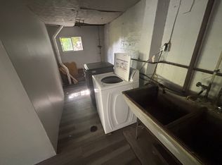 998 Chartiers Ave, Carnegie, PA 15106