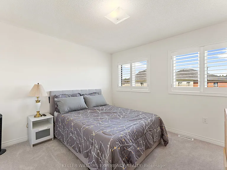 75 Wakefield Blvd — Photo 11
