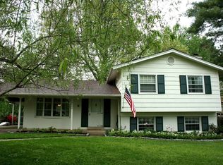4722 Iris St, Rockville, MD 20853