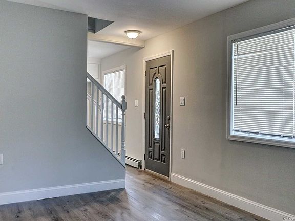 2nd image of 18 Peachtree Ln