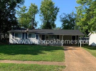 940 5th Plz, Florissant, MO