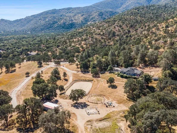 25971 Clear Creek Rd, Keene, CA 93531