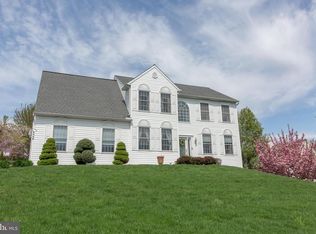 5449 Strasburg Rd, Gap, PA 17527