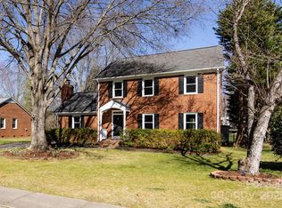 9921 Ridgemore Dr, Charlotte, NC 28277