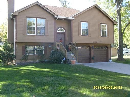 3rd image of 6803 NW 73rd St
