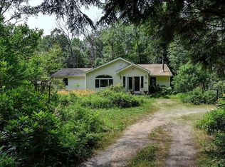 34 May Brook Rd, Holland, MA 01521