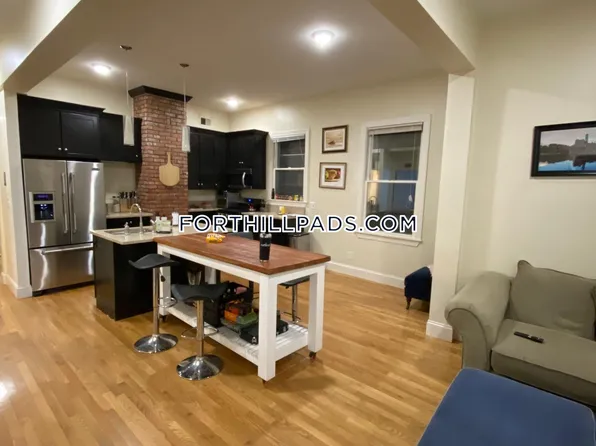 34 Juniper St, Roxbury, MA