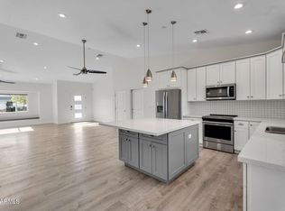 8522 E VERNON Avenue, Scottsdale, AZ 85257
