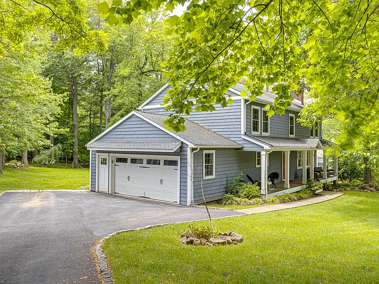35 Fox Run — Photo 2