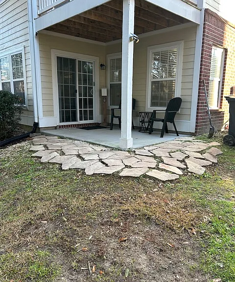9037 Parlor Dr — Photo 1
