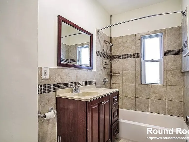 28 Moreland St #28 — Photo 9