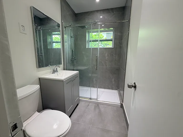 7845 NE Bayshore Ct #16 — Photo 14