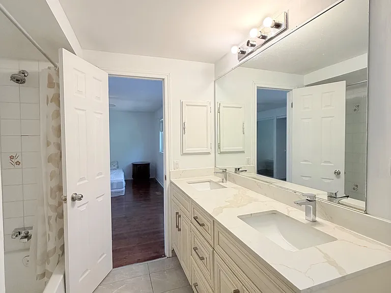 41 Broadbridge Dr #MAIN AND UPPER — Photo 25